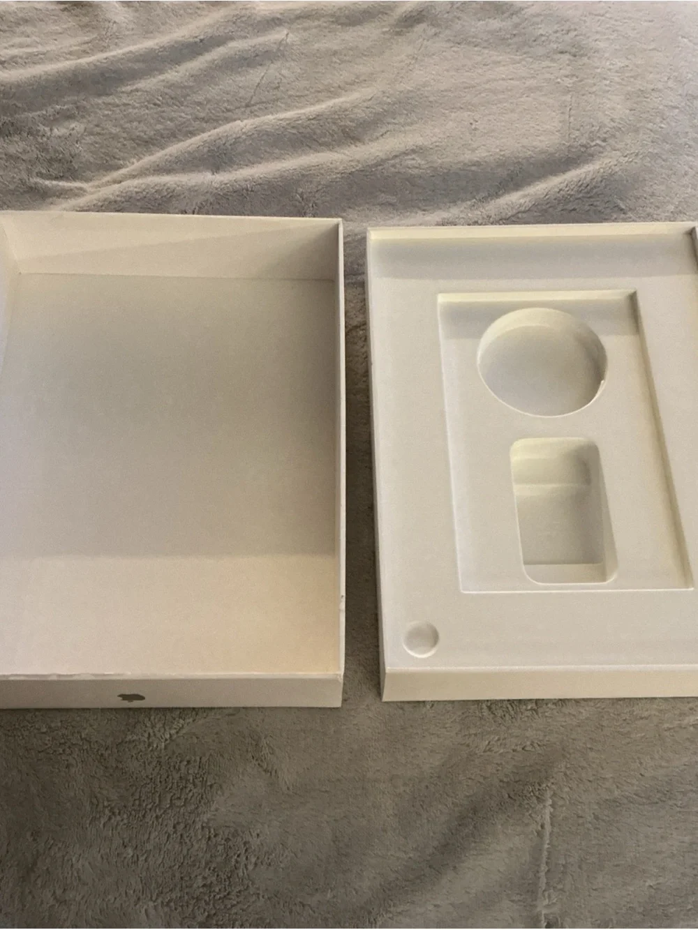 Apple iPad 10th Gen 128GB Silver Wi-Fi  Retail EMPTY BOX ONLY